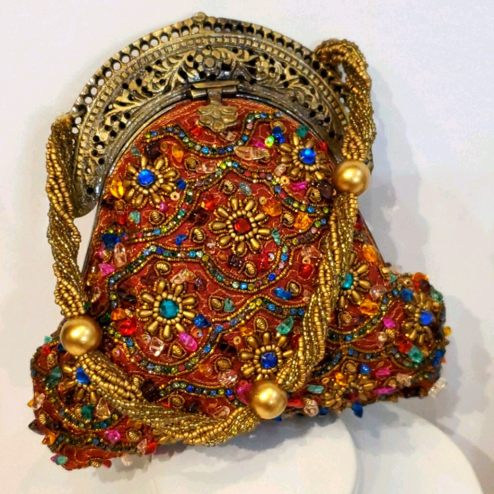 NWOT Antique Look Jeweled Maharani Purse